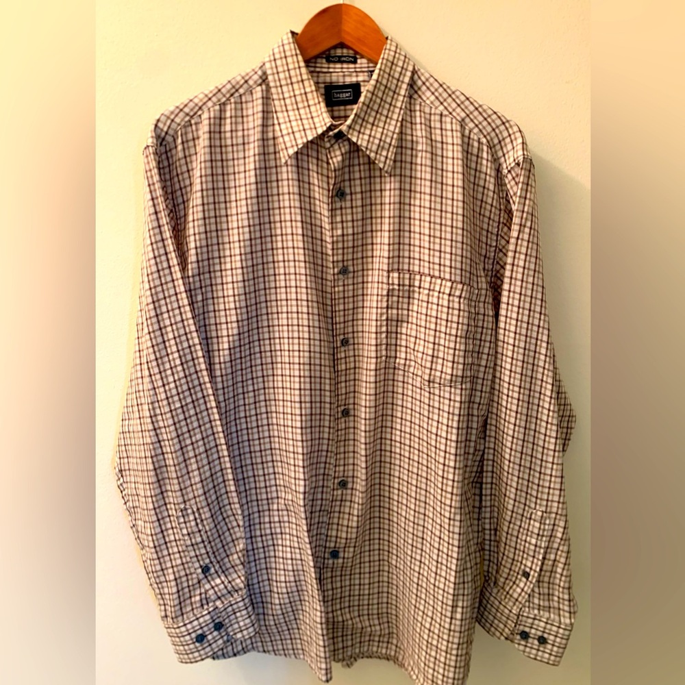 Haggar men's large tan/brown collared long sleeve button down shirt "No Iron"